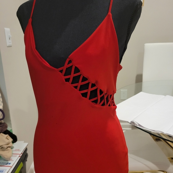 Red Spaghetti Strip Midi - Picture 3 of 4